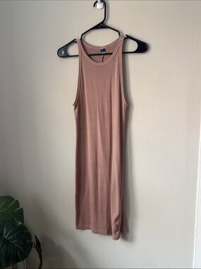 Old Navy Sleeveless Ribbed Midi Tank Dress in Mauve
